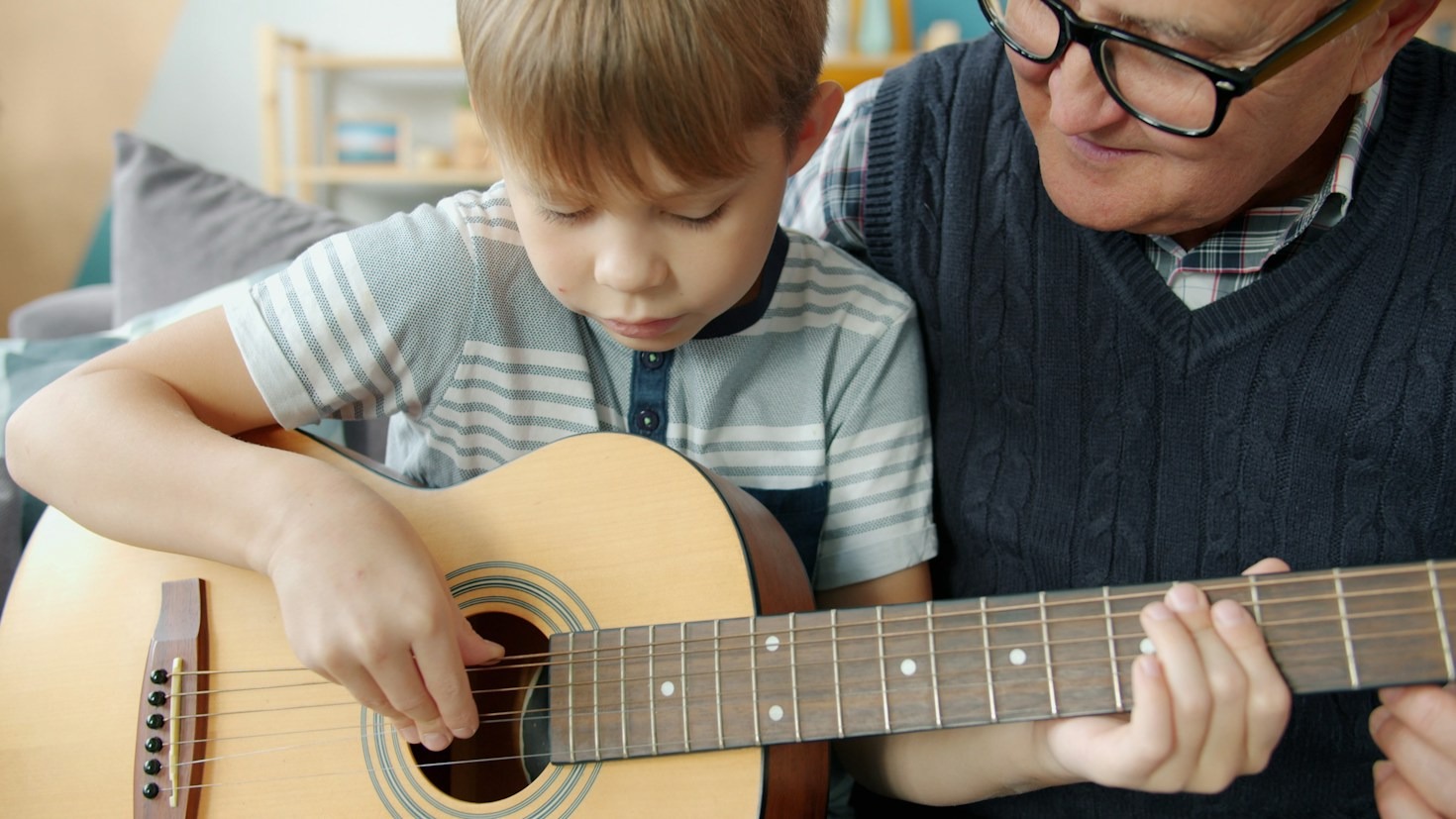 Come Scegliere il Primo Strumento Musicale Ideale